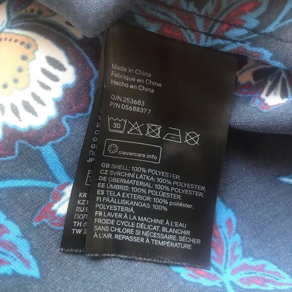 H&M Floral Blue Black V-Neck Button Down Midi Dress Women's Size 4 - Picture 9 of 10